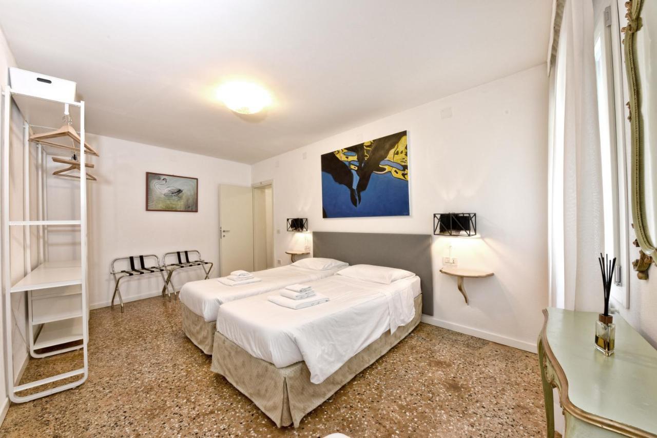 True Venice 2 Bedrooms In The Heart Of Castello Luaran gambar